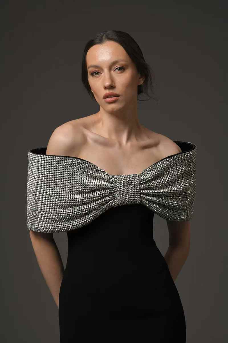 Off-shoulder dress