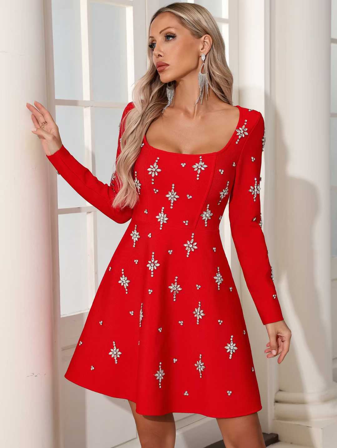 Long sleeve short dress
