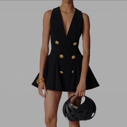 Sleeveless black suit short drees