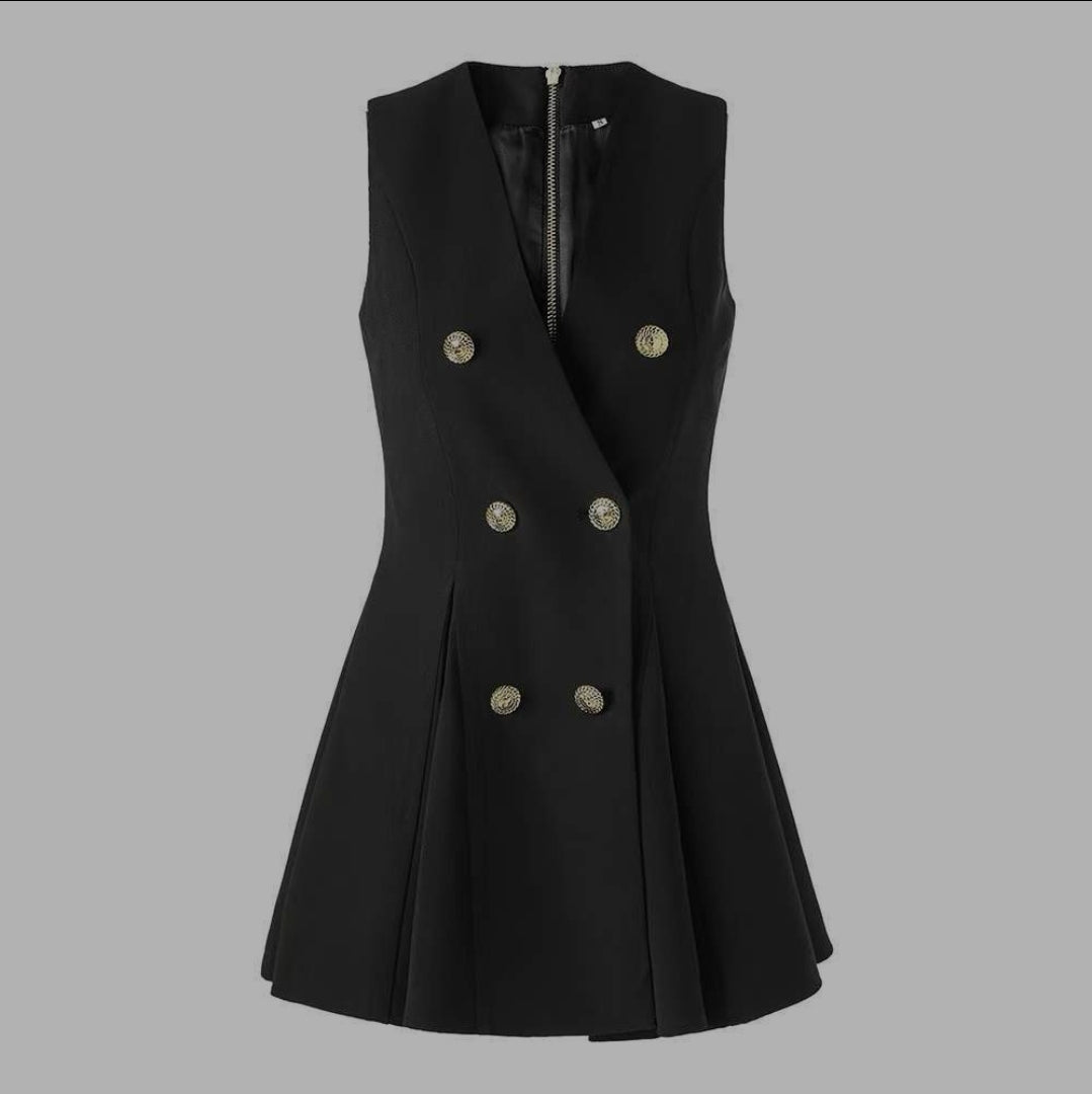 Sleeveless black suit short drees